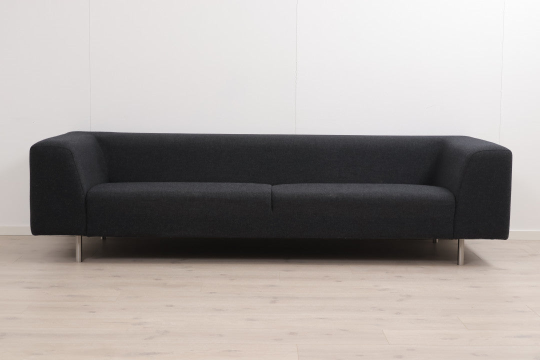 Nyrenset | Sort Bolia Less 3-seter sofa