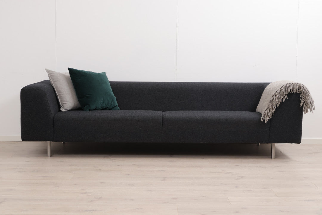 Nyrenset | Sort Bolia Less 3-seter sofa