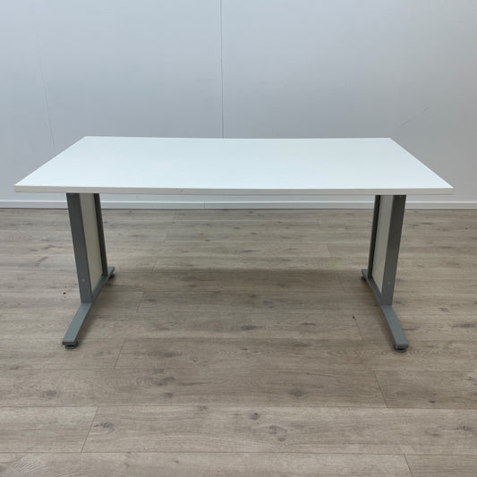 Solid skrivebord med hvit bordplate (150x80)