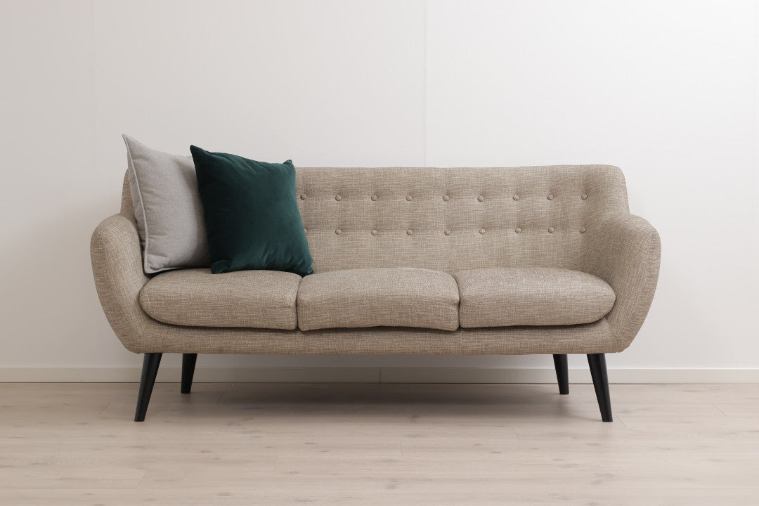 Nyrenset | Beige/grønn 3-seter sofa med sorte bein