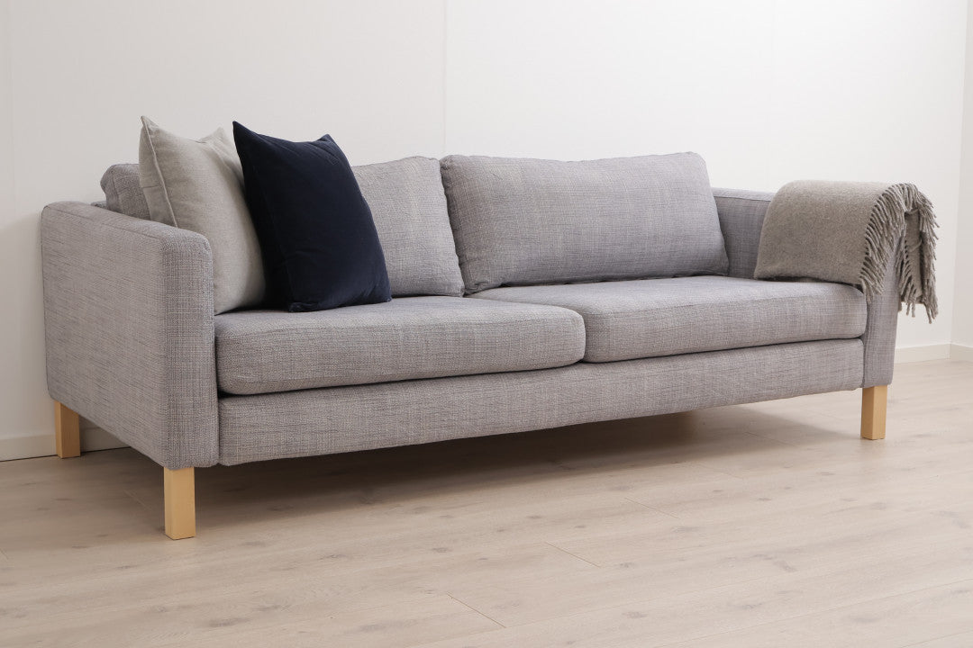 Nyrenset | Grå IKEA Karlstad 3-seter sofa