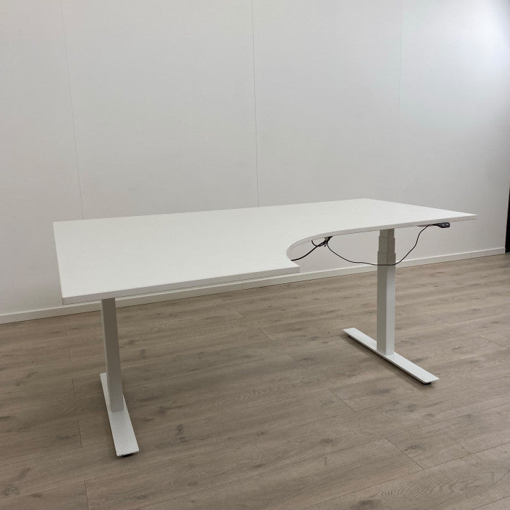 Elektrisk hev/senk skrivebord med venstresving