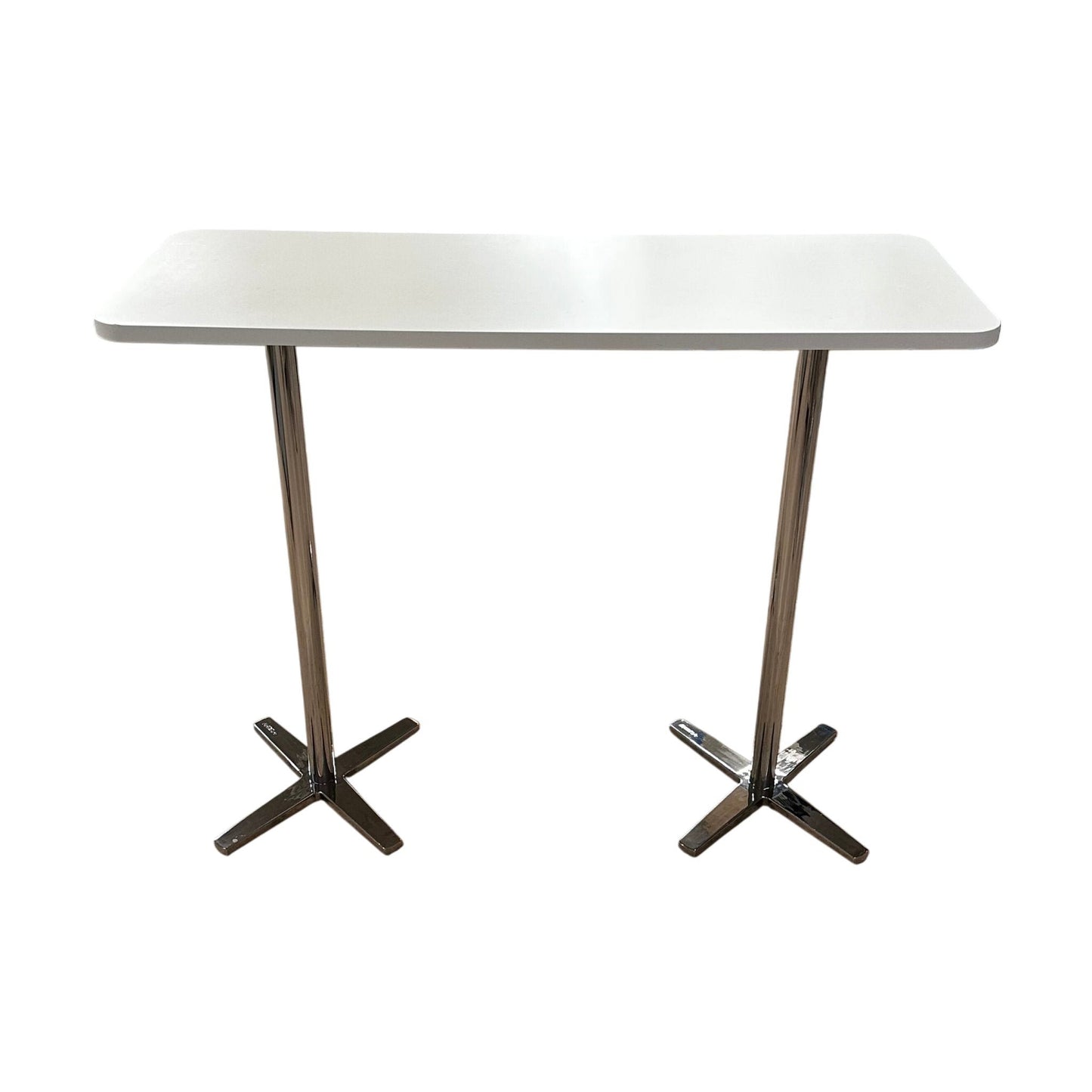 Barbord fra Materia, 108 cm høy