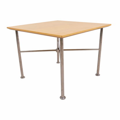 Lite og kompakt ForaForm bord