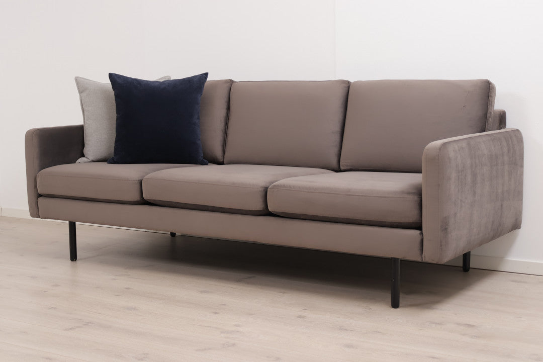 Nyrenset | Bolia Scandinavia Remix 3-seter sofa i grå velur