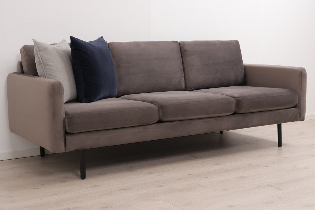 Nyrenset | Bolia Scandinavia Remix 3-seter sofa i grå velur