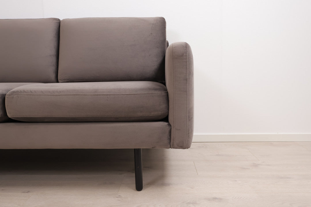 Nyrenset | Bolia Scandinavia Remix 3-seter sofa i grå velur