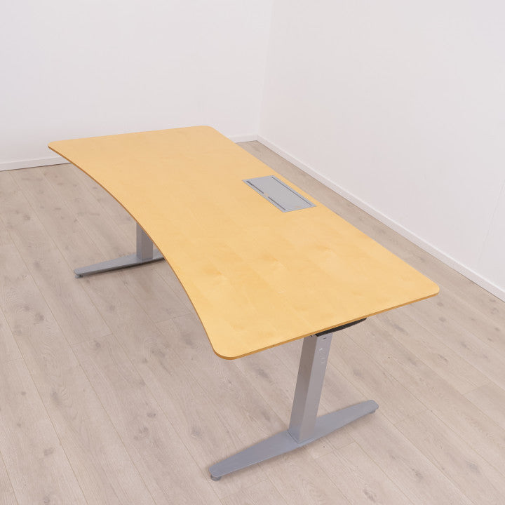 DUBA B8 elektrisk hev/senk skrivebord i trefarge