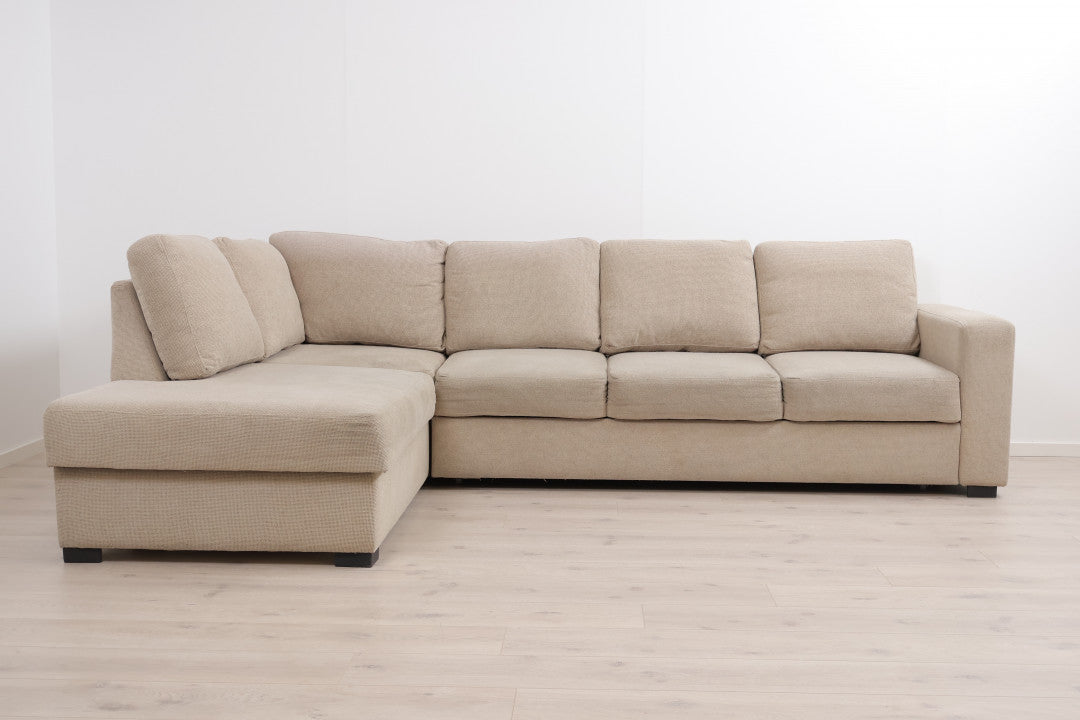 Nyrenset | Beige hjørne-sovesofa med oppbevaring