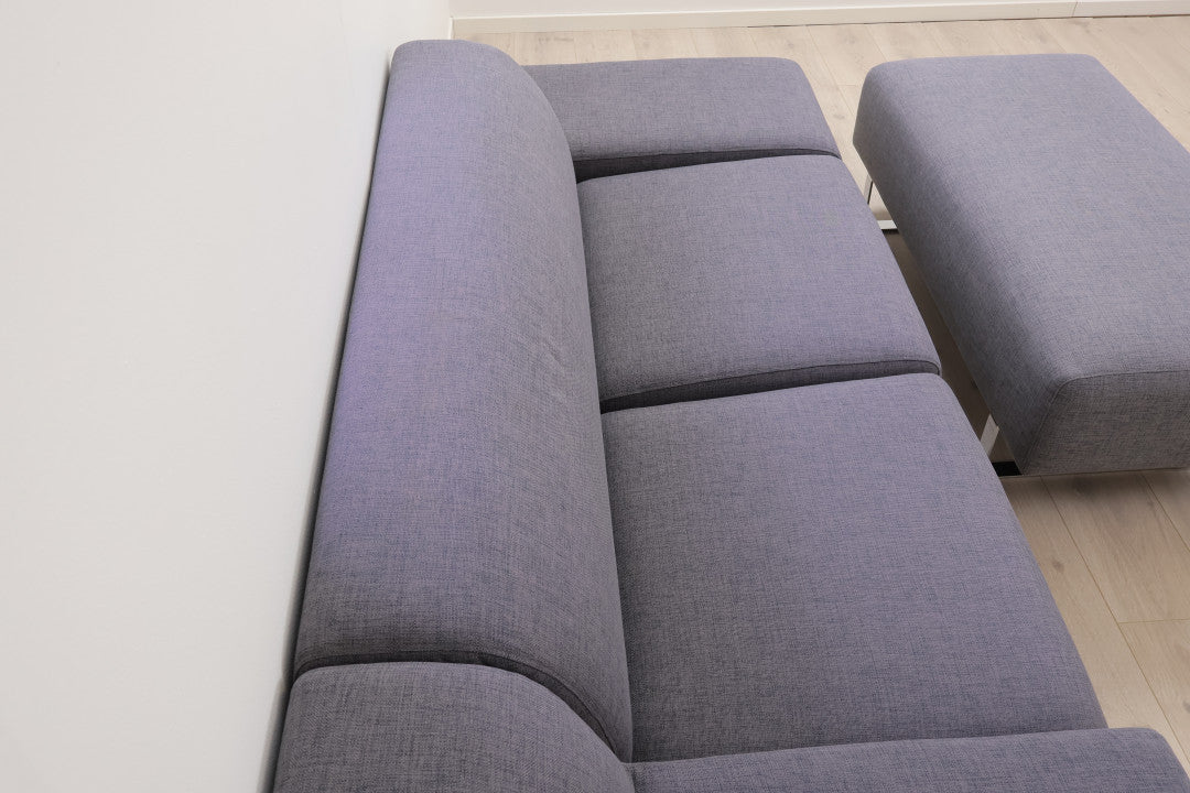 Nyrenset | Bolia Seville 2,5-seter sofa med åpen ende og puff