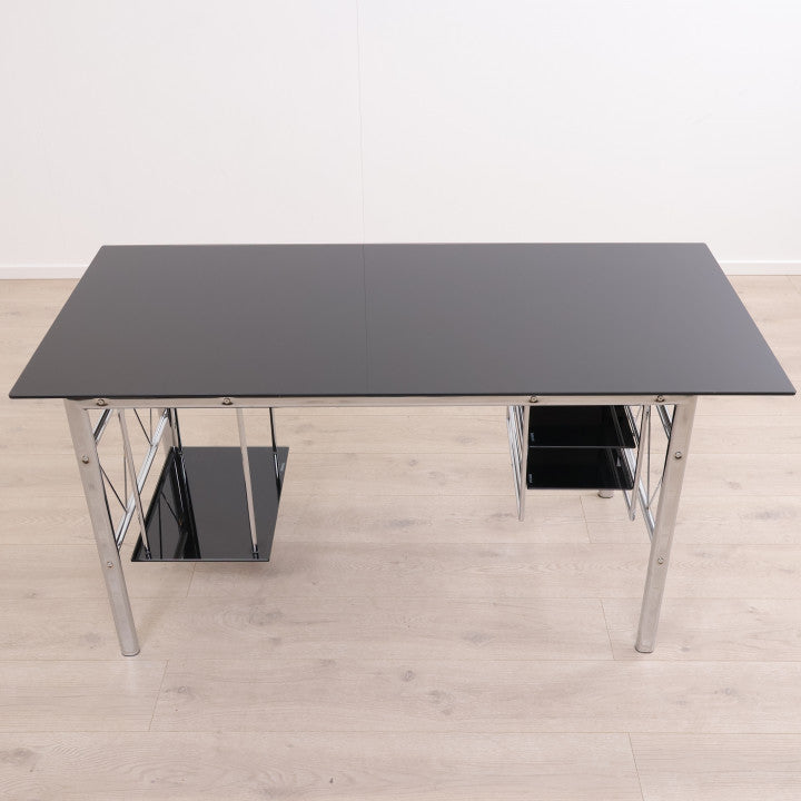 Gamingbord i sort glass med smart oppbevaring – Secundo