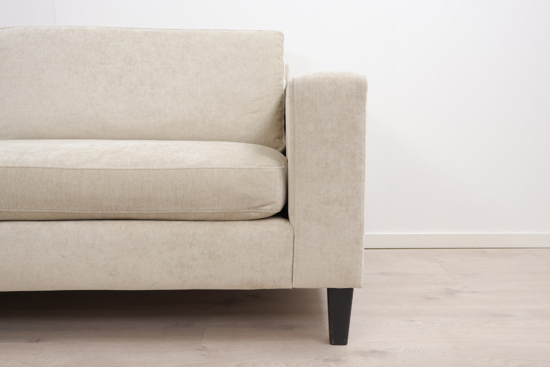 Nyrenset | Beige Nordic Vilmers 3-seter XL sofa