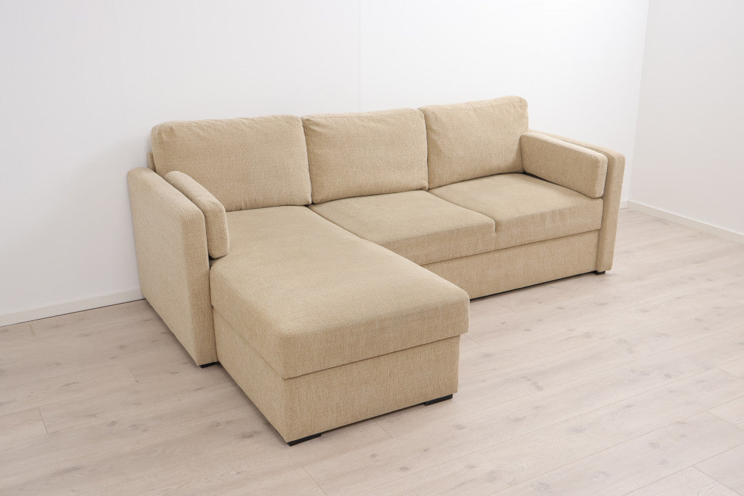 Nyrenset | Beige sovesofa med sjeselong og oppbevaring