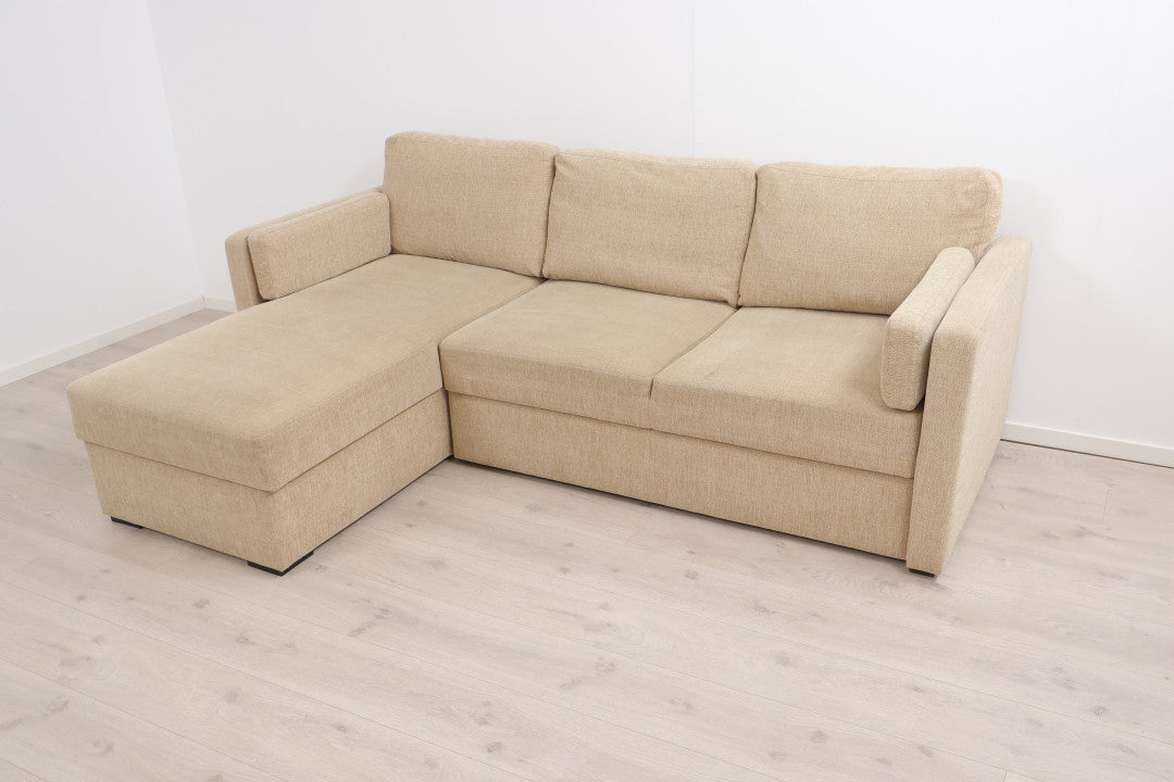 Nyrenset | Beige sovesofa med sjeselong og oppbevaring