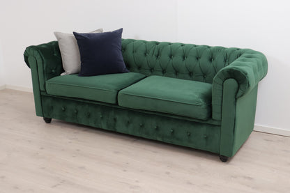 Nyrenset | Chesterfield Lyx 3-seter sovesofa i grønn fløyel