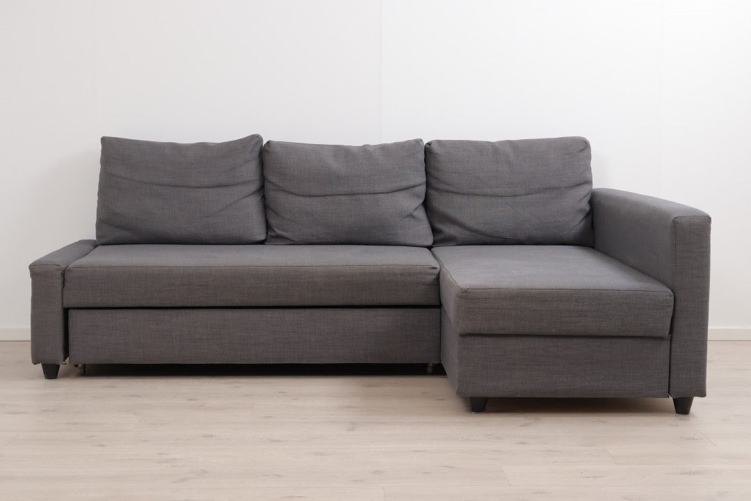Nyrenset | Vendbar IKEA Friheten sovesofa med sjeselong og oppbevaring