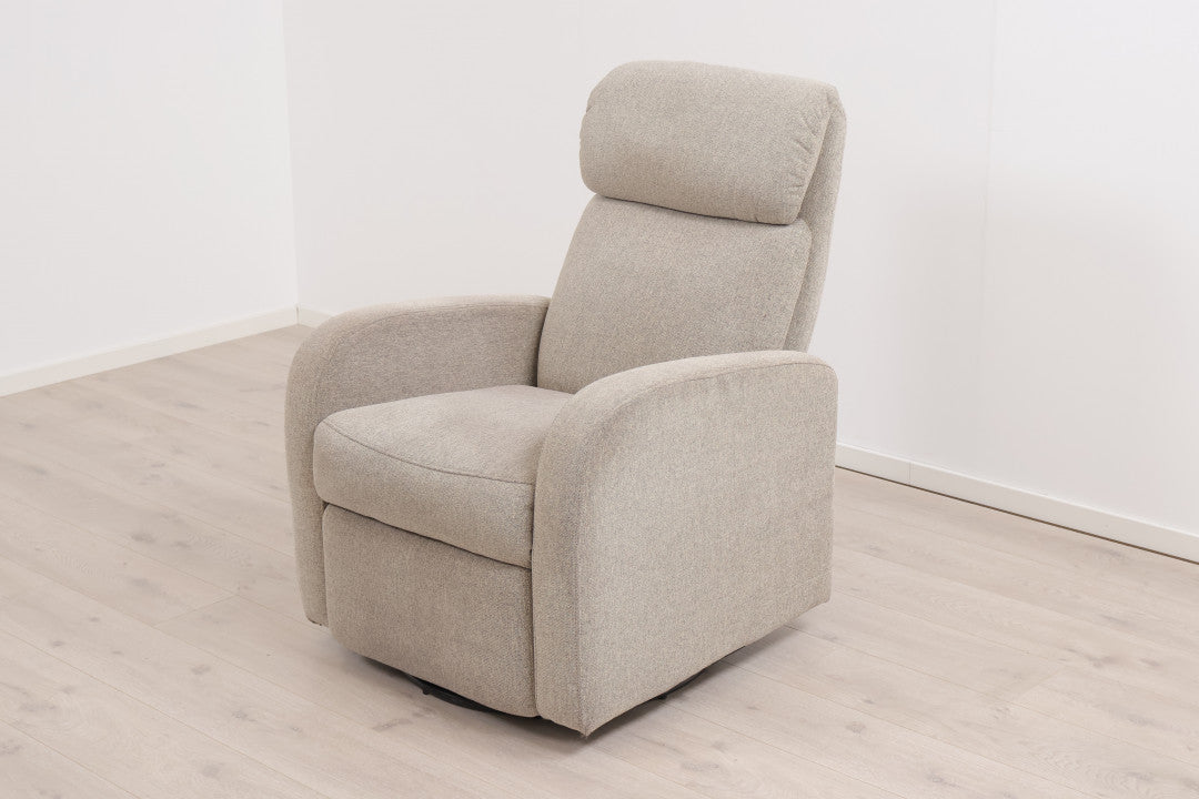 Nyrenset | Beige recliner