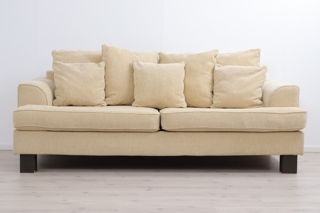 Nyrenset | Dyp beige Furninova 3-seter sofa