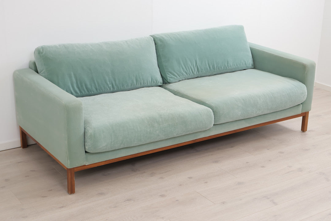 Nyrenset | Bolia North 3-seter sofa i fløyelsstoff