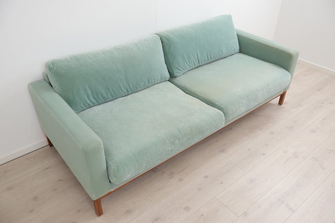 Nyrenset | Bolia North 3-seter sofa i fløyelsstoff