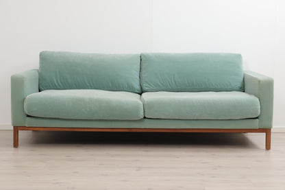 Nyrenset | Bolia North 3-seter sofa i fløyelsstoff