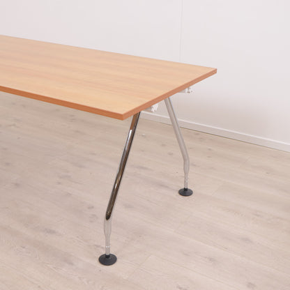 Vitra AD Hoc skrivebord – Antonio Citterio