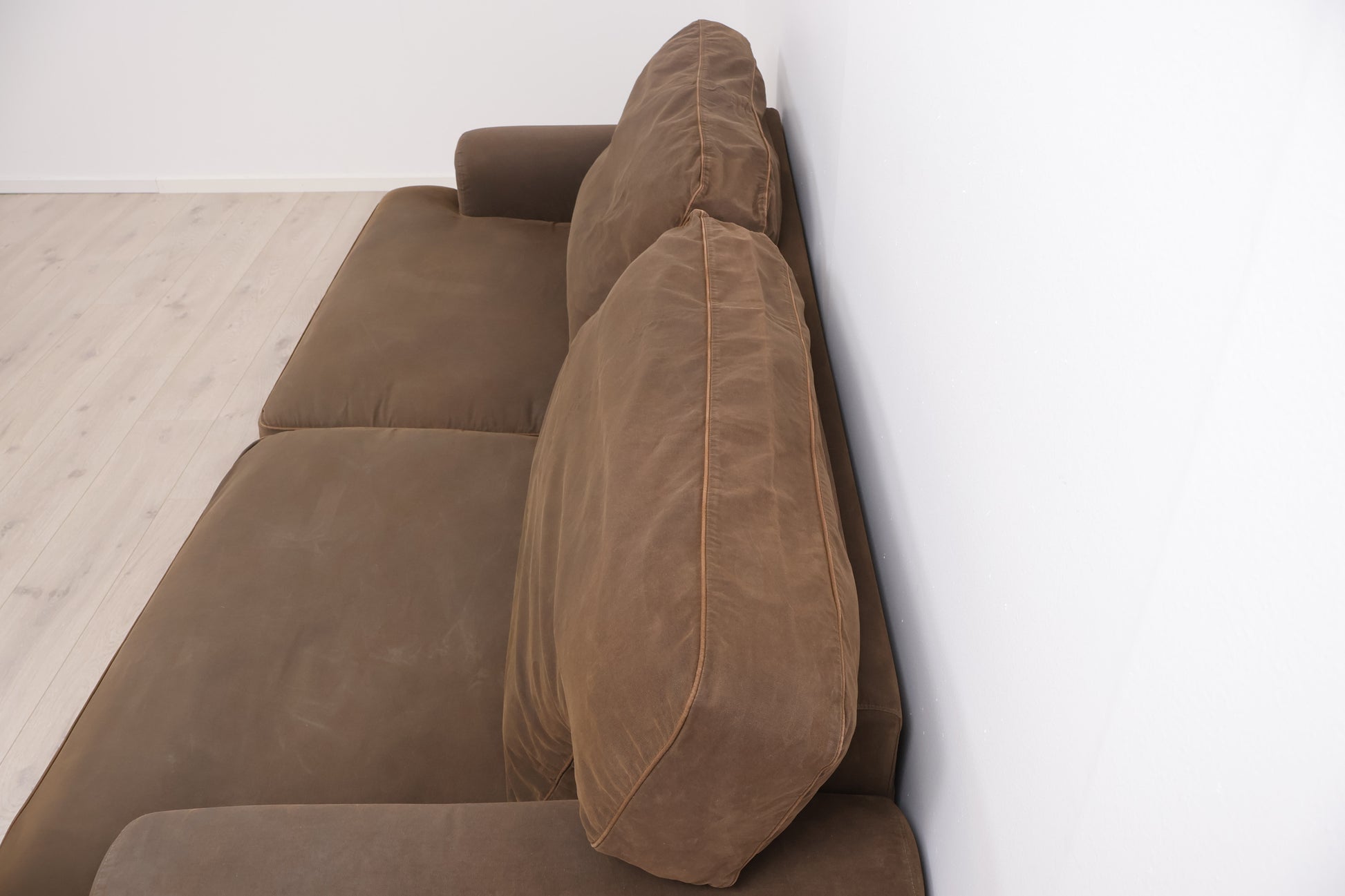 Nyrenset | Brun IKEA Ekeskog 3-seter sofa