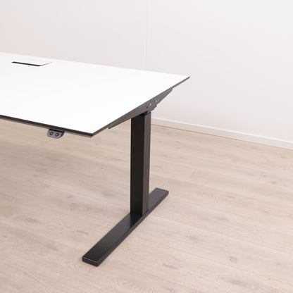 Svenheim Tellus elektrisk hev/senk skrivebord