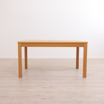 IKEA BJURSTA spisebord med uttrekkbar forlengelse