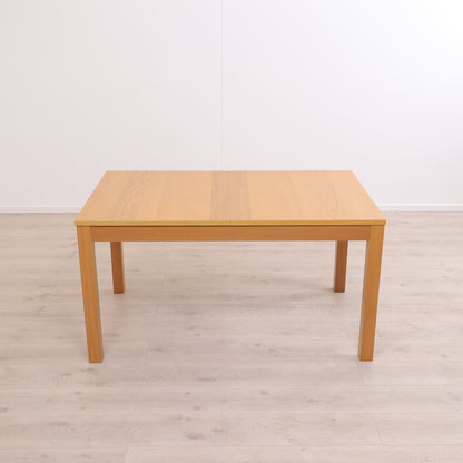 IKEA BJURSTA spisebord med uttrekkbar forlengelse