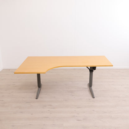 Elektrisk hev/senk skrivebord med venstresving. 200x120