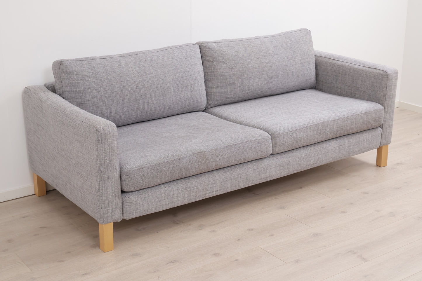 Nyrenset | Grå IKEA Karlstad 3-seter sofa