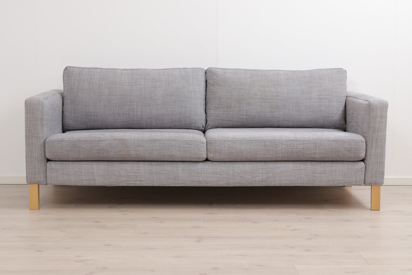 Nyrenset | Grå IKEA Karlstad 3-seter sofa