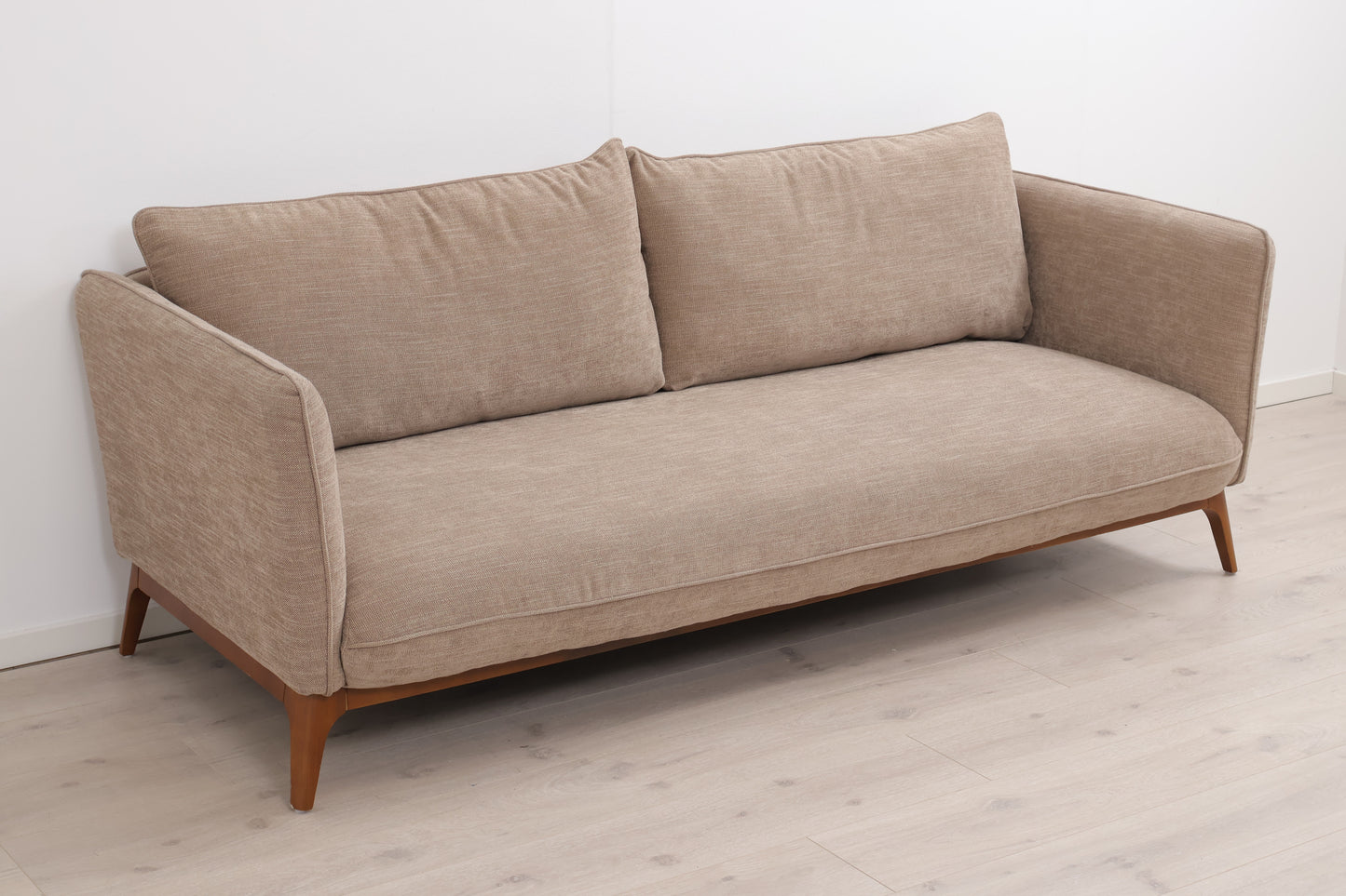 Nyrenset | Brun Next 3-seter sofa fra Ellos