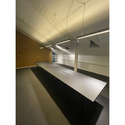 Svart møtebord fra Edsbyn, laminat, 600x150 cm