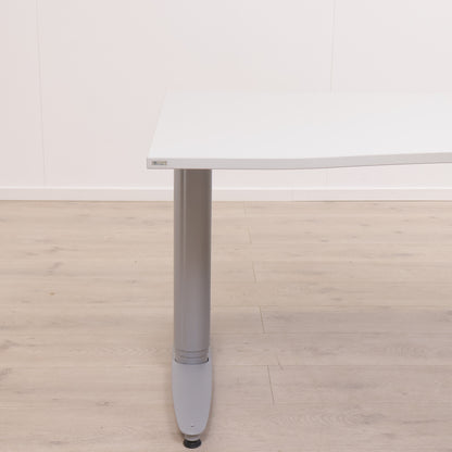 Kinnarps elektrisk hev/senk skrivebord. 180×90