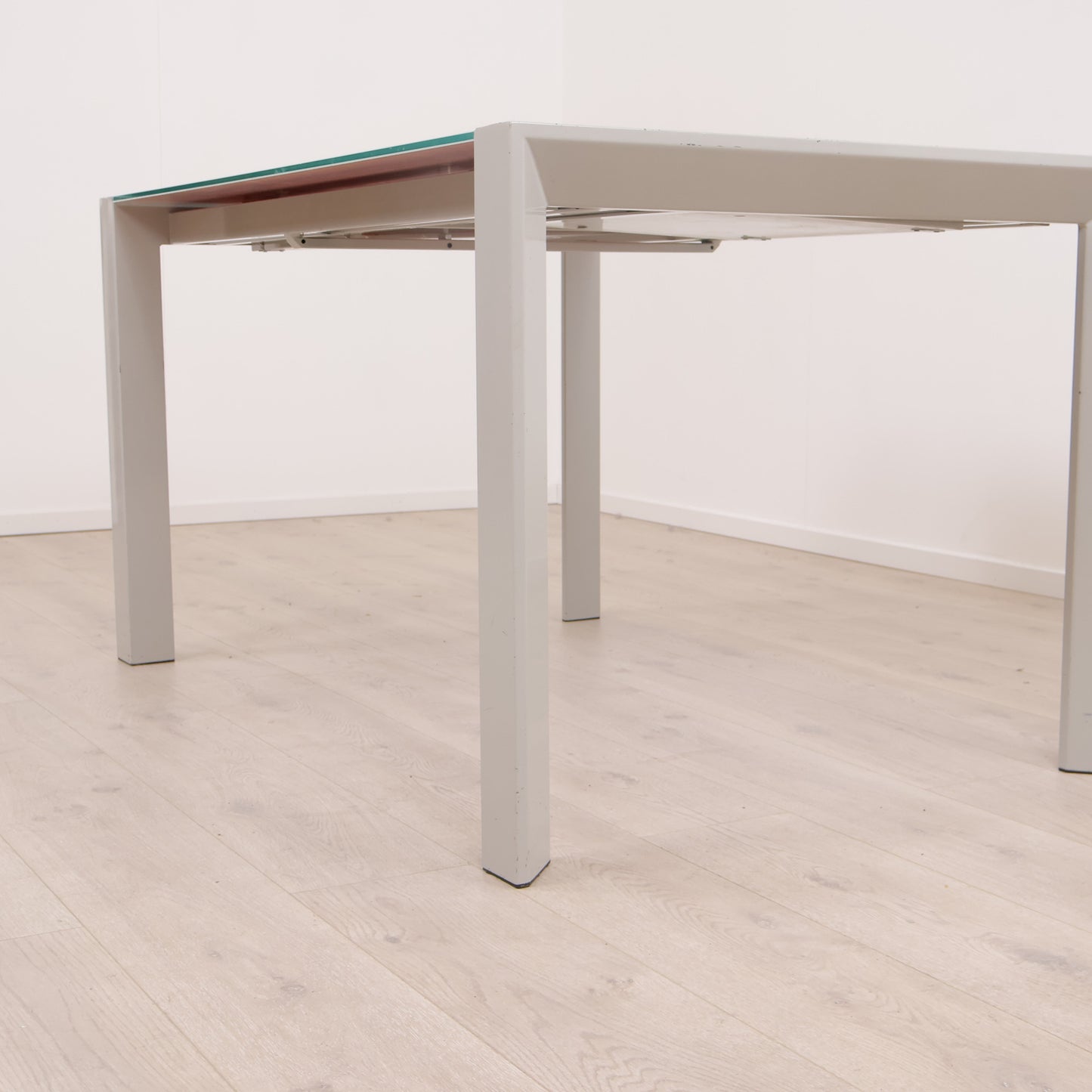 Kvalitetssikret | Spisebord med glassplate og ileggsplater, 140-230 x 90 cm