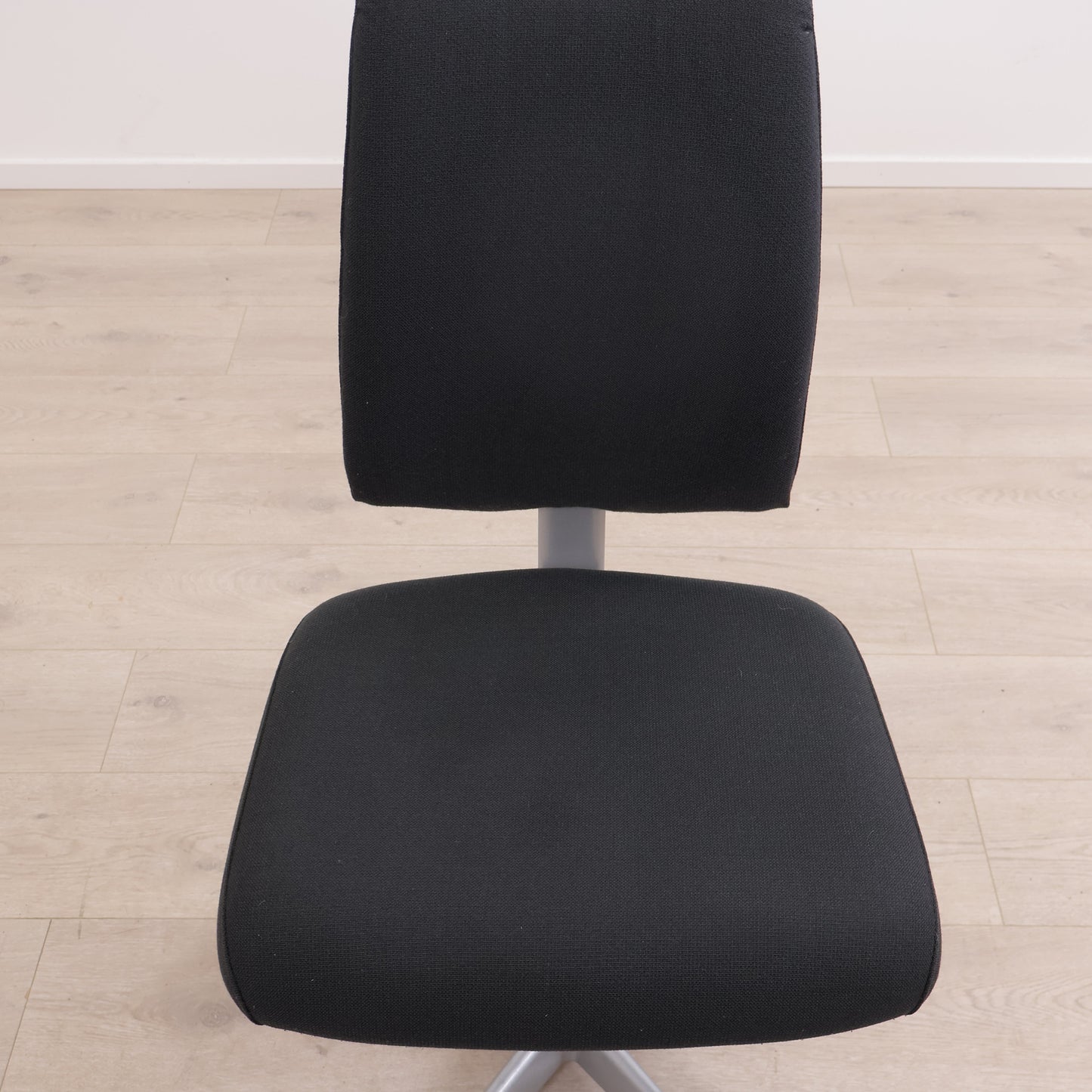 Nyrenset | Håg H05 (5500) kontorstol med grått understell