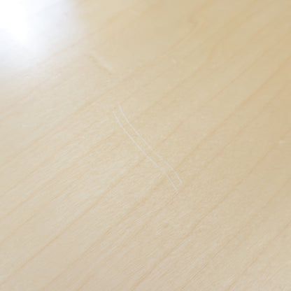 Elektrisk hev/senk skrivebord med høyresving. 180 x 120 cm