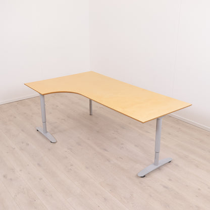 Manuelt hev/senk skrivebord med venstresving, 200cm