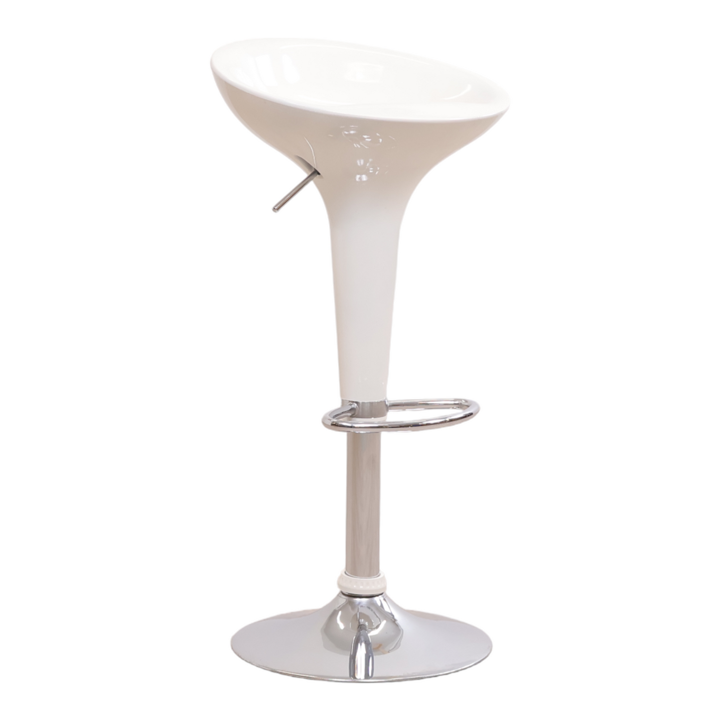 Hvit barstol i elegant og tidløst design