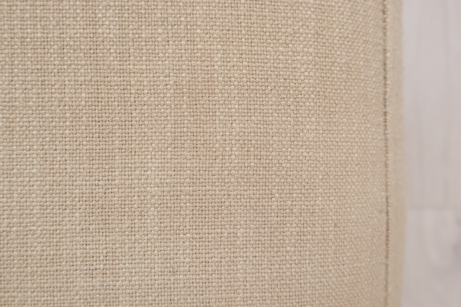 Nyrenset | Beige Hjort Knudsen sjeselongsofa