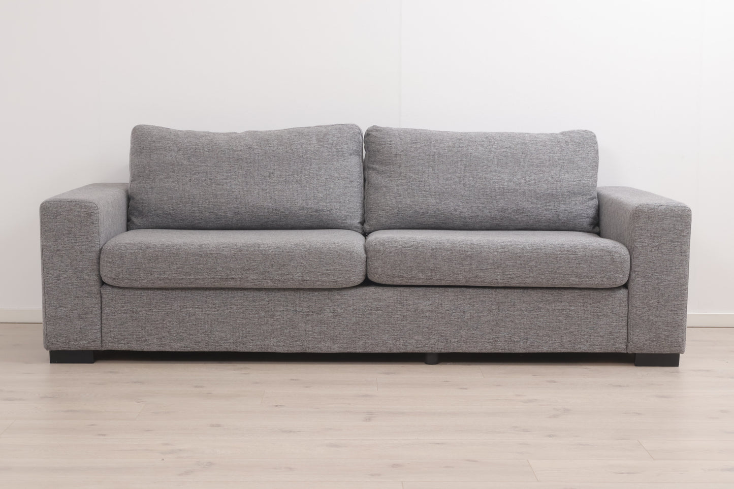 Nyrenset | Grå Skeidar Max 3-seter sofa