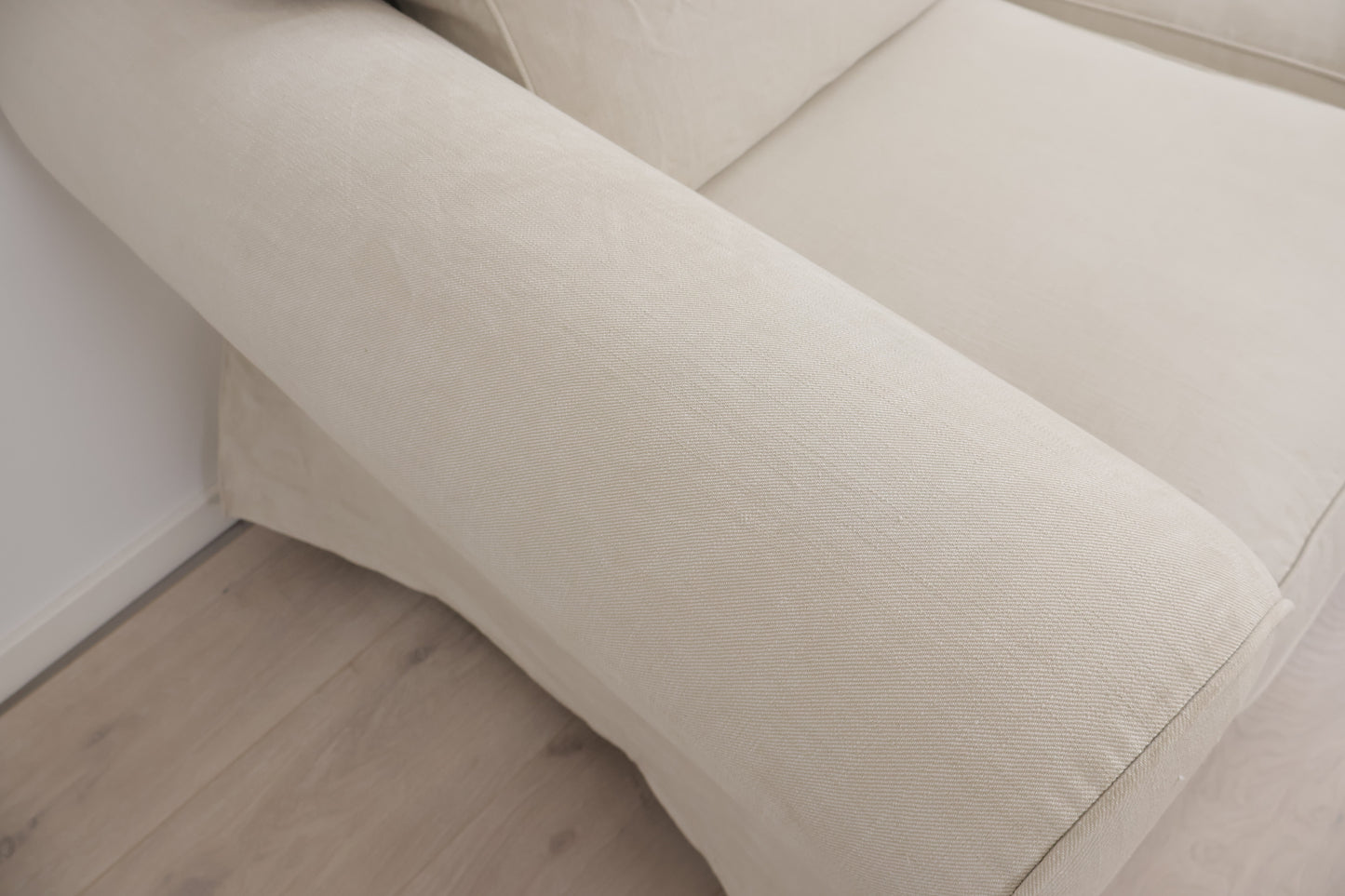 Nyrenset | Hvit IKEA Ektorp 3-seter sofa