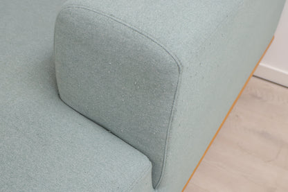 Nyrenset | Vilmar sjeselongsofa fra Sofacompany med eikebein