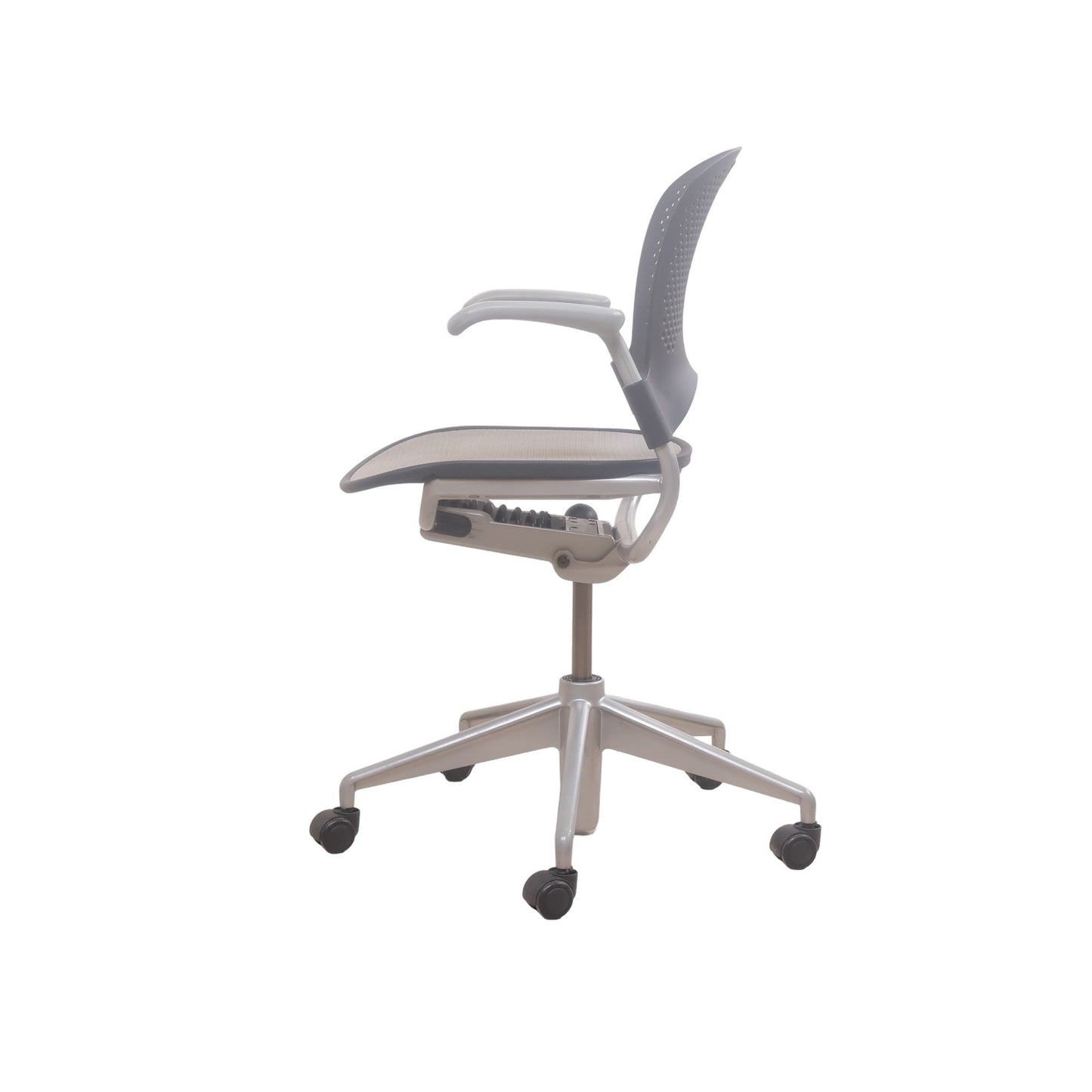 Nyrenset | Herman Miller kontorstol i grå/svart farge
