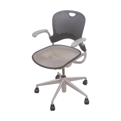Nyrenset | Herman Miller kontorstol i grå/svart farge