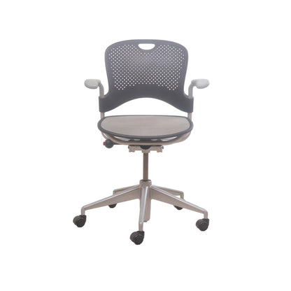 Nyrenset | Herman Miller kontorstol i grå/svart farge