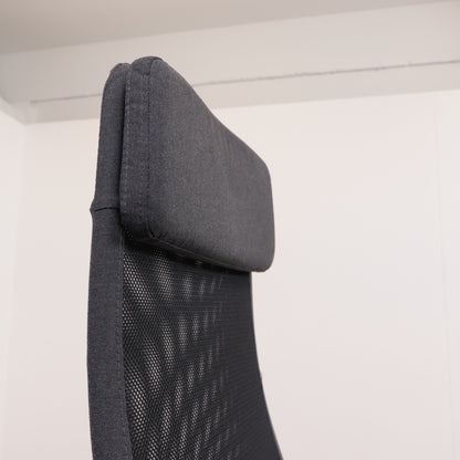 IKEA Markus kontorstol med armlener og høy rygg