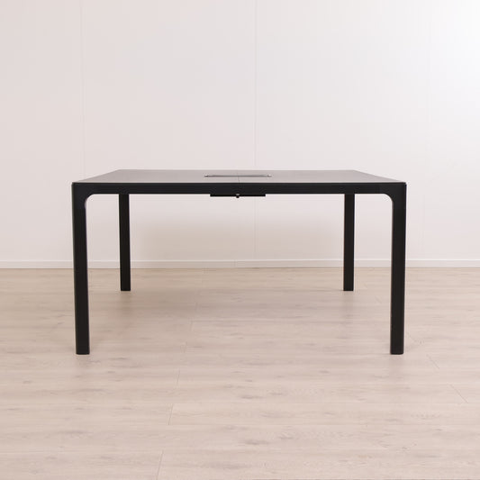 IKEA Bekant kvadratisk møtebord i fargen sort